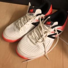 ニューバランス テニスシューズのサムネイル