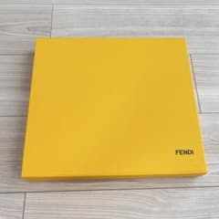 FENDI フェンディ 空箱 ギフトボックス - メルカリ