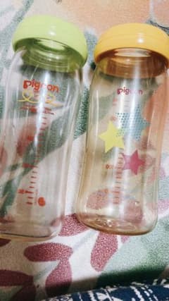 ピジョン 母乳実感 哺乳瓶のサムネイル