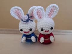 ハンドメイド あみぐるみ うさぎペアのサムネイル
