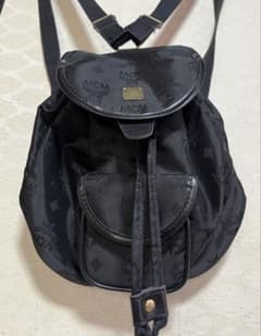 ⭐︎MCM⭐︎ ブラック ミニリュックのサムネイル