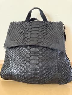 IBIZA イビザ パイソンレザー リュックサック ブラックのサムネイル