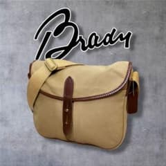 廃盤タグ・美品】Brady ブレディ ストア ショルダーバッグ 小芝風花