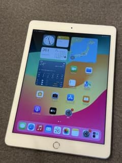 【美品】iPad 第6世代 Cellular 32GB シルバーのサムネイル