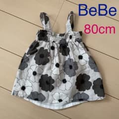 BeBe(べべ)モノトーン花柄ワンピース 80cmのサムネイル