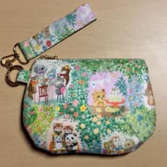 動物イラストの布製ポーチ ユキエモン 14センチチャック - メルカリ