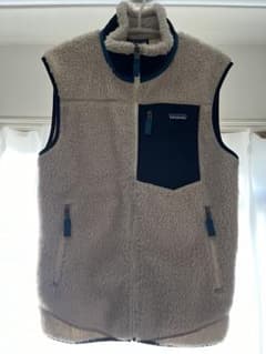 美品⭐️patagonia フリースベスト M ベージュ/ネイビー patagonia フリースベスト Mサイズ アイボリー/ネイビー - メルカリ