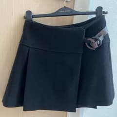 レア⭐︎新品⭐︎LOUIS VUITTONミニスカートベルト&ハンガー付きのサムネイル