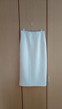 ユニクロ　ドライスウェットナローマキシスカート　白　Mサイズ　オールシーズン