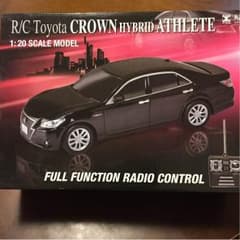 TOYOTA クラウンのサムネイル