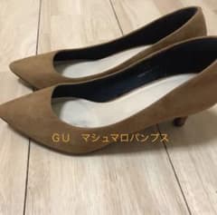 GU マシュマロパンプス キャメル　スエードパンプスのサムネイル