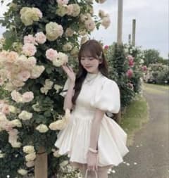 完売品♡大人気！Treat Urself サテンバルーンペプラムミニワンピ