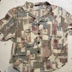 柄シャツのサムネイル