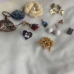 アクセサリー まとめ売り イヤリング ブローチ等のサムネイル