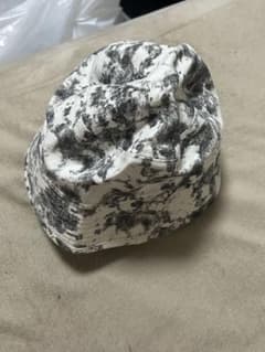 モノトーン タイダイ柄 バケットハットのサムネイル