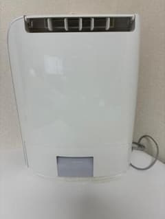 ジャンク Panasonic 衣類乾燥除湿機 F-YZLX60 本体 - メルカリ