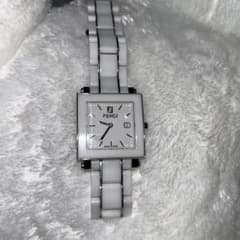 ❣️FENDI 6200G クアドロ ホワイトセラック スクエァ腕時計‼️ - メルカリ