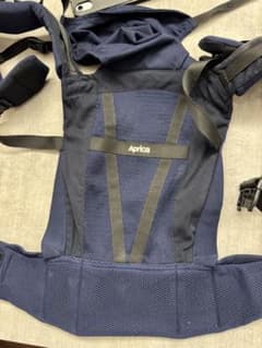 Aprica 抱っこ紐 ネイビー メッシュのサムネイル