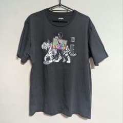 【グラニフ】 中村佑介 描き下ろし Tシャツ グレー Lサイズのサムネイル