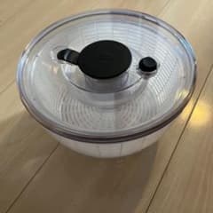 OXO サラダスピナー 透明/黒　小型　値下げ可のサムネイル