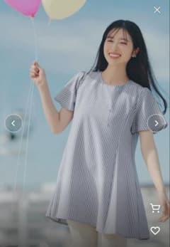 【新品】【おのののかさん着用】半袖バックフレアチュニック Lのサムネイル