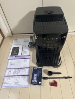 【美品】2024年モデル デロンギ　マグニフィカスタート ECAM22022B 美品】2024年モデル デロンギ マグニフィカスタート ECAM22022B - メルカリ