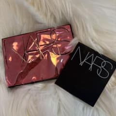 NARS⭐︎オーバーラストチークパレット⭐︎ コンパクトミラー付き♡のサムネイル