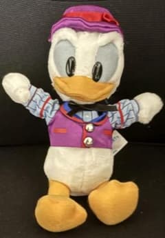 激安！　値下げ！　ディズニー　ドナルド　ダイヤモンドホース ぬいぐるみバッチのサムネイル