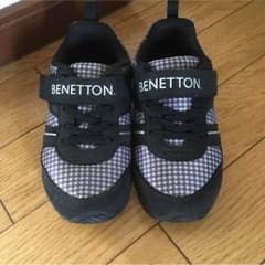 yuriri様専用  BENETTON シューズのサムネイル