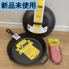 LODGE ロッジ スキレット（10 1/4インチ）とスキレットカバーのセットのサムネイル