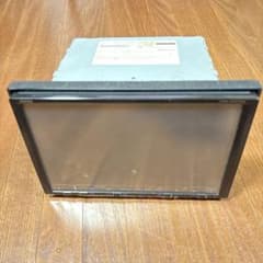 ［スニーカー様］カーナビ VXM-135VFNi［ジャンク品］のサムネイル