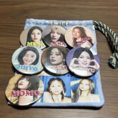 TWICE 缶バッジ セット m84972489290_1.jpg?1727063356