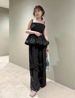Lily Brown ブラック バルーンビスチェ セットアップのサムネイル