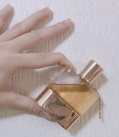 【最終値下げ】LOVE,クロエ 香水のサムネイル