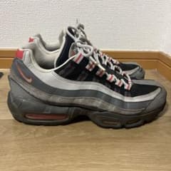 Nike Air Max 95 ブラック/グレー/レッドのサムネイル