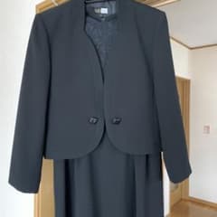 ブラックワンピーススーツ（ジャケット付き）のサムネイル