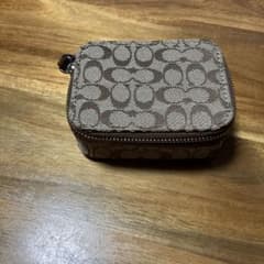 COACH シグネチャー スクエアポーチ ブラウンのサムネイル
