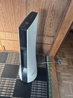 SHARP プラズマクラスター スリムイオンファン PF-HTC1-W - メルカリ