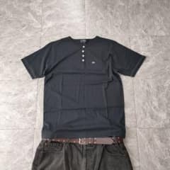 henley neck t shirt black logoのサムネイル