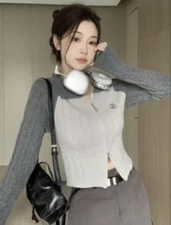 み*き様 襟付き ジップアップ ニット セーターのサムネイル