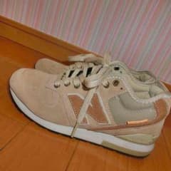 ニューバランス 美品のサムネイル