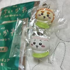 映画 人魚の島のひみつ 入場者特典 めじるしチャーム2個セットちいかわシーサーのサムネイル