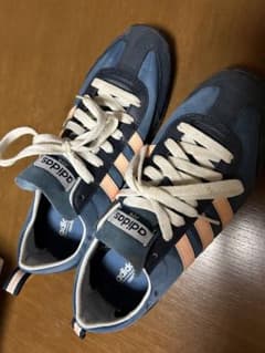 adidas スニーカー 235mmのサムネイル