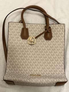 Michael Kors モノグラムショルダーバッグのサムネイル