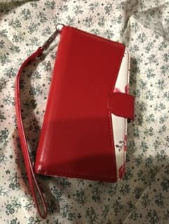 お値下げしました。iPhoneケース 花柄　赤　手帳型のサムネイル