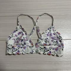 【H&M】花柄トップスのサムネイル