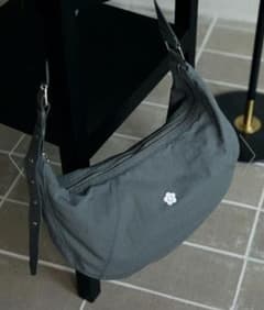 MARY QUANT 刺繍ナイロンショルダーバッグのサムネイル