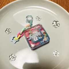 ハンドメイドキーホルダーのサムネイル