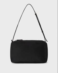 LOW CLASSIC LG 黒 ナイロンショルダーバッグ LOW CLASSIC LG 黒 ナイロンショルダーバッグ - メルカリ