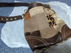 コーチパッチワークショルダーバッグ レオパード柄のサムネイル